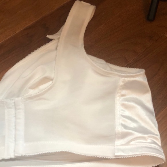 Jodee comfort plus Mastectomy bra - Picture 8 of 11